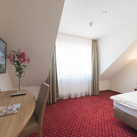 Hotel Restaurant Baeren イスニー・イム・アルゴイ エクステリア 写真